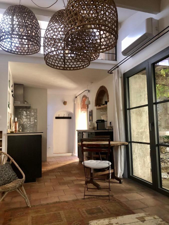 La Petite Maison Lourmarin Luaran gambar